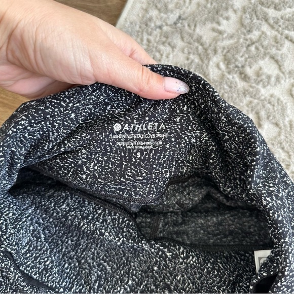 Athleta Lightning Static 7/8 Leggings Black White High Waisted Size Small Women - Picture 9 of 10